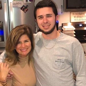 Meet your Posher, Karla